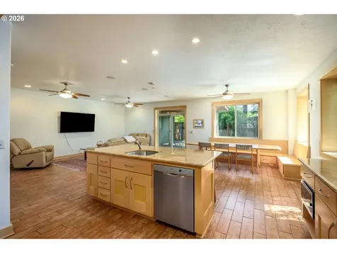 170 SW Eckman Street Mcminnville OR 97128