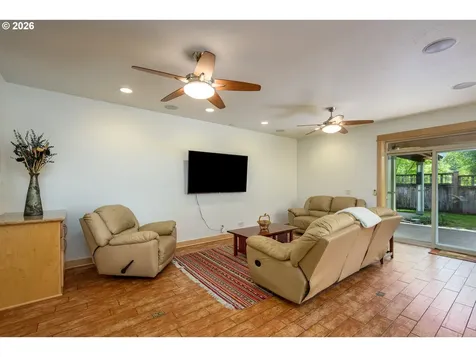 170 SW Eckman Street Mcminnville OR 97128