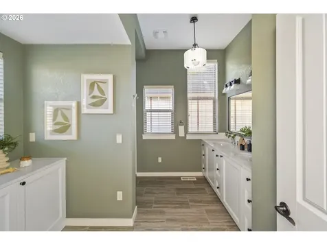 5111 NE 7th Avenue Portland OR 97211