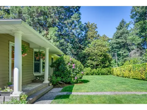 3710 SW Hamilton Street Portland OR 97221