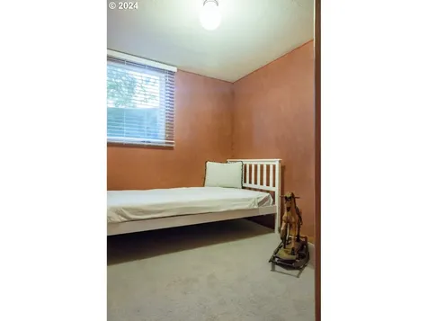 3710 SW Hamilton Street Portland OR 97221
