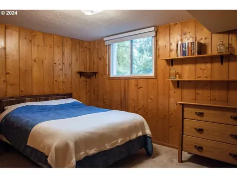 3710 SW Hamilton Street Portland OR 97221