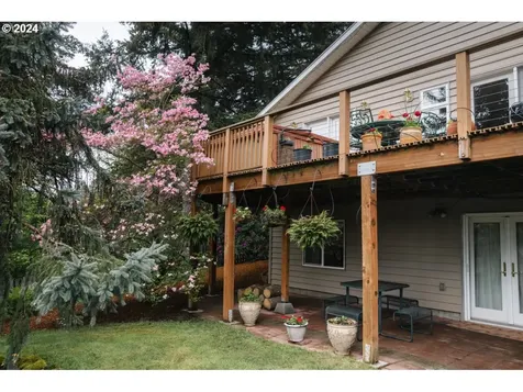 3710 SW Hamilton Street Portland OR 97221