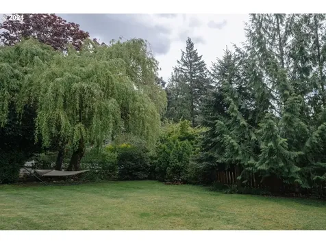 3710 SW Hamilton Street Portland OR 97221