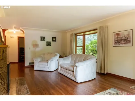 3710 SW Hamilton Street Portland OR 97221