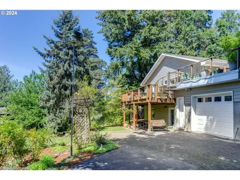 3710 SW Hamilton Street Portland OR 97221
