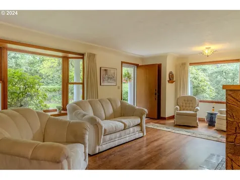 3710 SW Hamilton Street Portland OR 97221