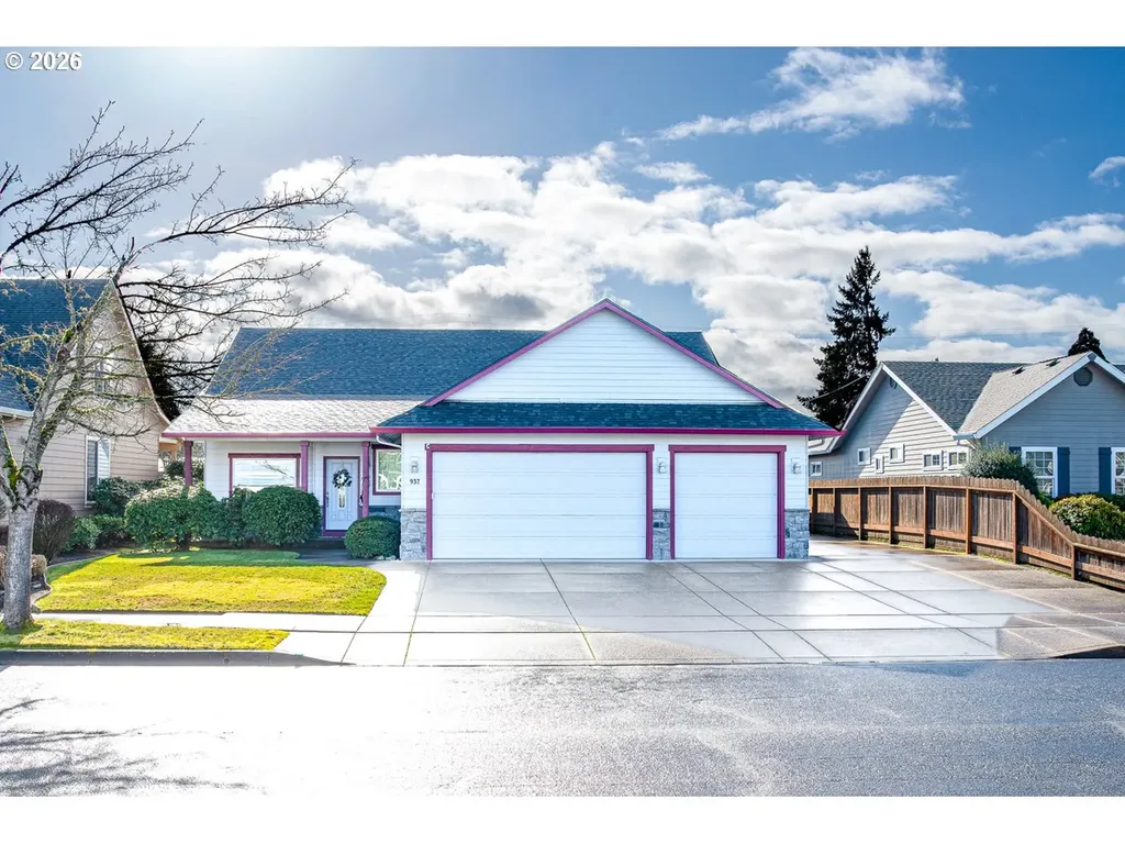 937 S Street Springfield OR 97477