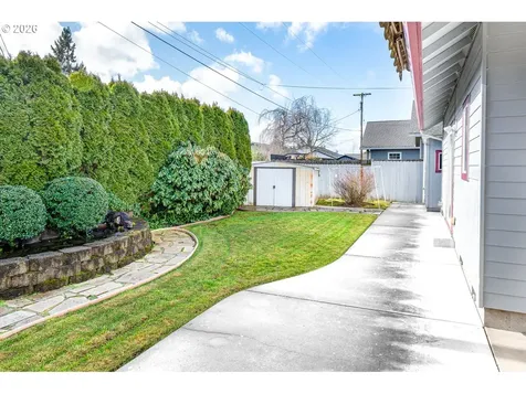937 S Street Springfield OR 97477