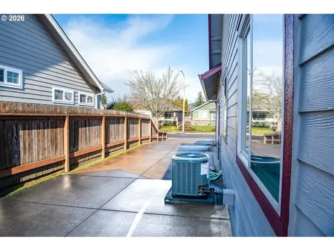 937 S Street Springfield OR 97477