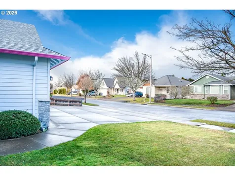 937 S Street Springfield OR 97477