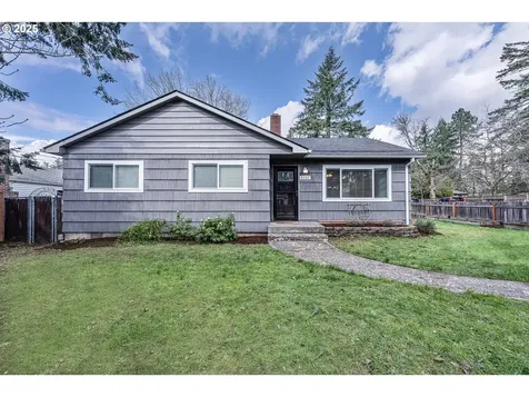 8557 SE Harney Street Portland OR 97266