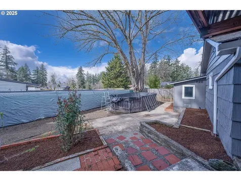 8557 SE Harney Street Portland OR 97266