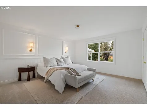 4275 SW Crestwood Drive Portland OR 97225