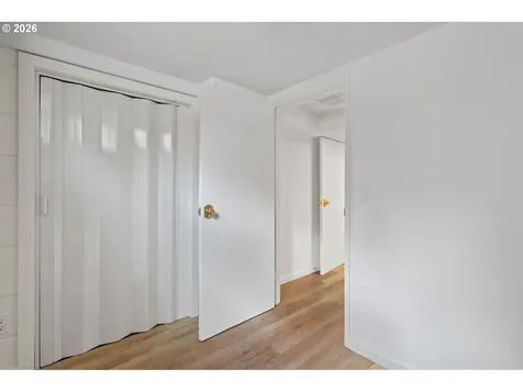 4275 SW Crestwood Drive Portland OR 97225