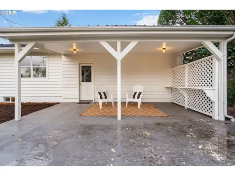 4275 SW Crestwood Drive Portland OR 97225