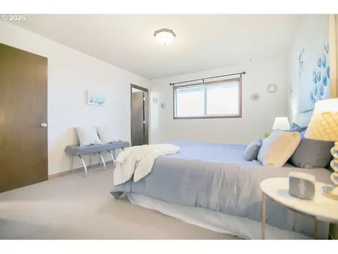 105 Holly Park Street Longview WA 98632