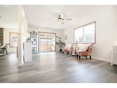 105 Holly Park Street Longview WA 98632