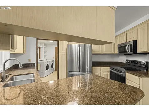2669 SE Alder Street Hillsboro OR 97123