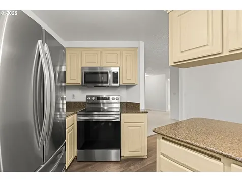 2669 SE Alder Street Hillsboro OR 97123