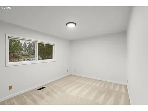 2669 SE Alder Street Hillsboro OR 97123