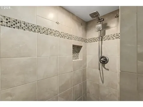 2669 SE Alder Street Hillsboro OR 97123