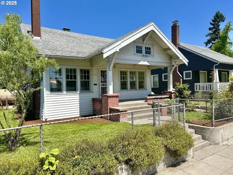 7211 SE Holgate Boulevard Portland OR 97206