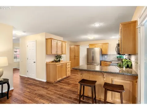 6848 Simeon Drive Springfield OR 97478