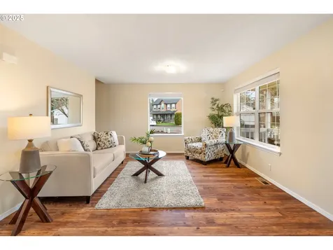 6848 Simeon Drive Springfield OR 97478