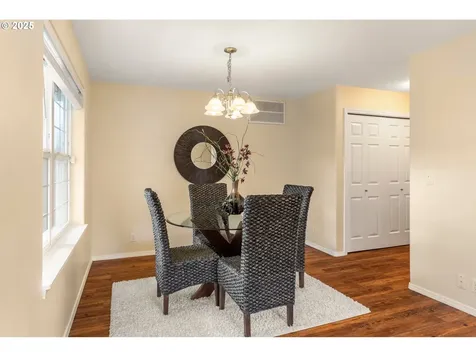 6848 Simeon Drive Springfield OR 97478
