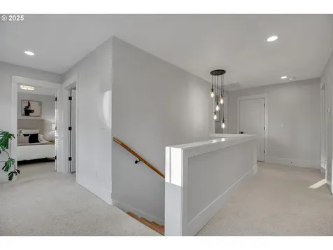 9310 SW 52nd Avenue Portland OR 97219