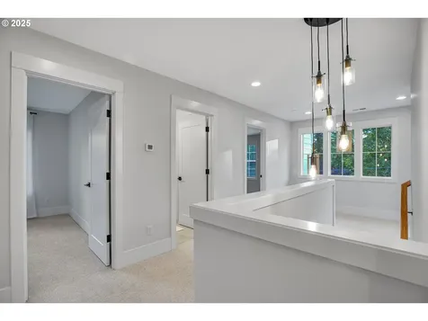 9310 SW 52nd Avenue Portland OR 97219