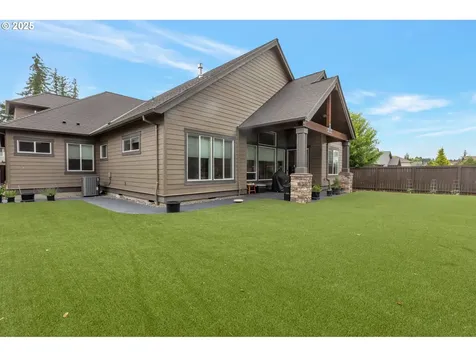 5786 NW Hood Loop Camas WA 98607