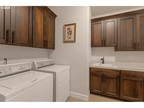 5786 NW Hood Loop Camas WA 98607
