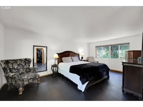 41815 Madrone Street Springfield OR 97478
