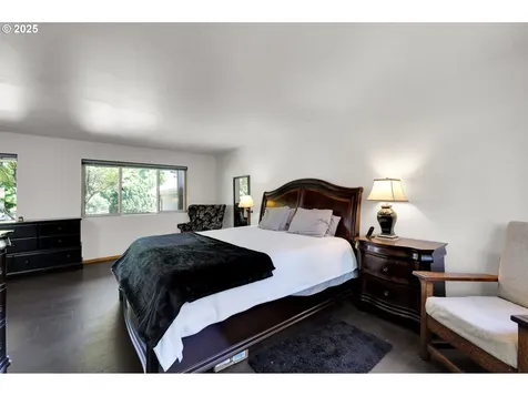 41815 Madrone Street Springfield OR 97478