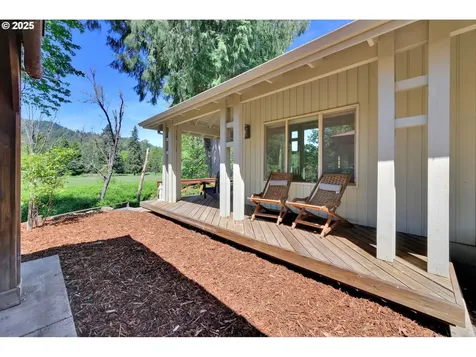 41815 Madrone Street Springfield OR 97478