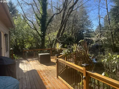 3340 31st Street Florence OR 97439