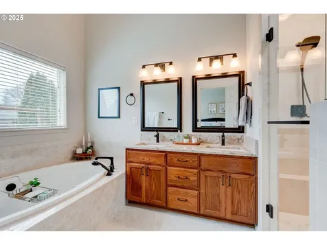 19946 SW Zackwood Court Beaverton OR 97078