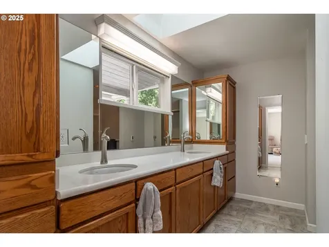 784 Echo Drive Roseburg OR 97470