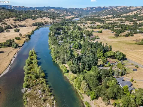 784 Echo Drive Roseburg OR 97470