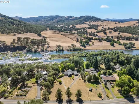 784 Echo Drive Roseburg OR 97470