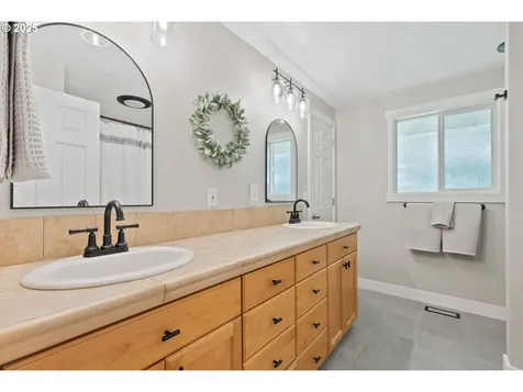 21070 S Ferguson Road Oregon City OR 97045