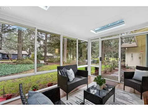 12715 NE 7th Place Vancouver WA 98684