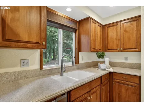 12715 NE 7th Place Vancouver WA 98684