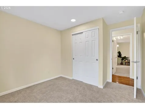12715 NE 7th Place Vancouver WA 98684