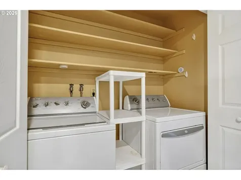 12715 NE 7th Place Vancouver WA 98684