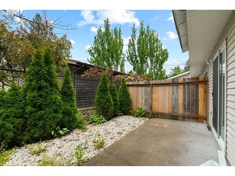 18220 SE Pine Street Portland OR 97233
