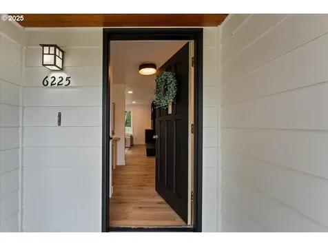 6225 SW Cross Creek Drive Beaverton OR 97078