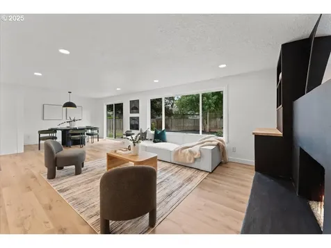 6225 SW Cross Creek Drive Beaverton OR 97078